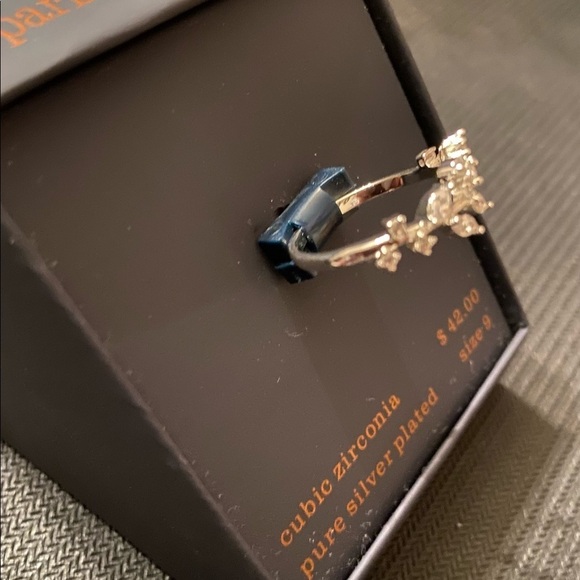 Sparkle & Allure Women’s Cubic Zirconia Silver Plated Olive Leaf Ring - Picture 2 of 3